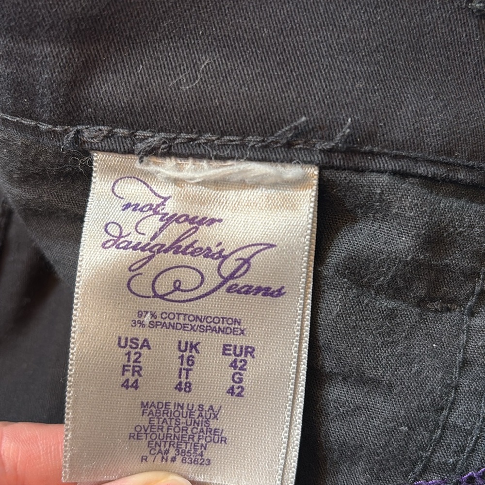 NYDJ Not Your Daughters Jeans Black Crop Cuffed Lift Tuck Pants sz 12 - Picture 8 of 9